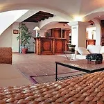 Lagrange Port-marine Apartahotel