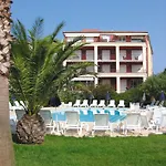 Lägenhetshotell Lagrange Port-marine 4*