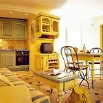 Apart-hotel Lagrange Port-marine