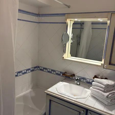 Aparthotel Résidence Lagrange Port-marine