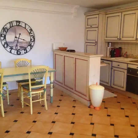 Lagrange Port-marine Aparthotel