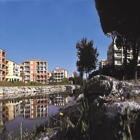 Lagrange Port-marine Aparthotel Sainte-Maxime