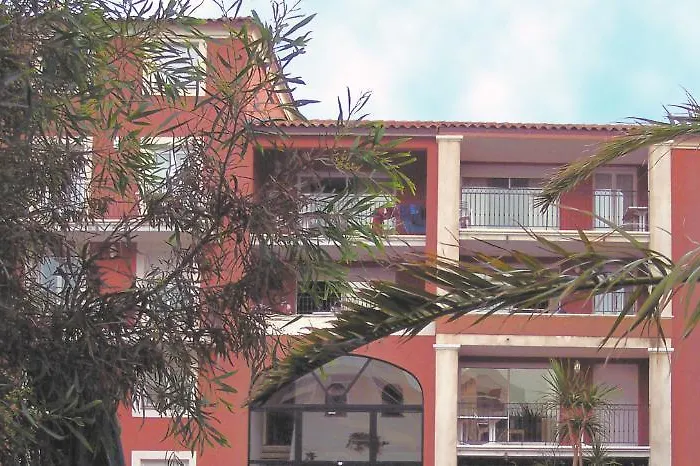 Appart hôtel Lagrange Port-marine 4*