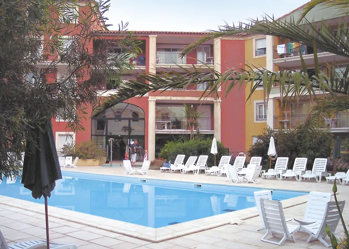 Lagrange Port-marine Appart hôtel 4*