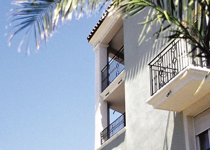 Lagrange Port-marine Aparthotel Sainte-Maxime