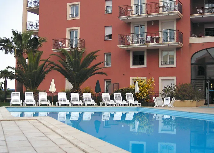 Lagrange Port-marine Aparthotel