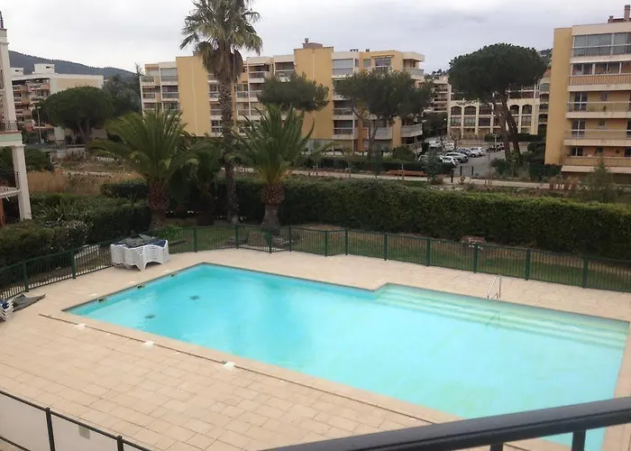 Lagrange Port-marine Appart hôtel